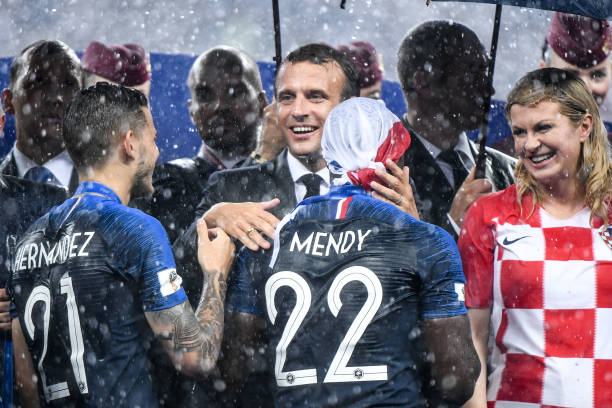 而他的身體 而他的身體