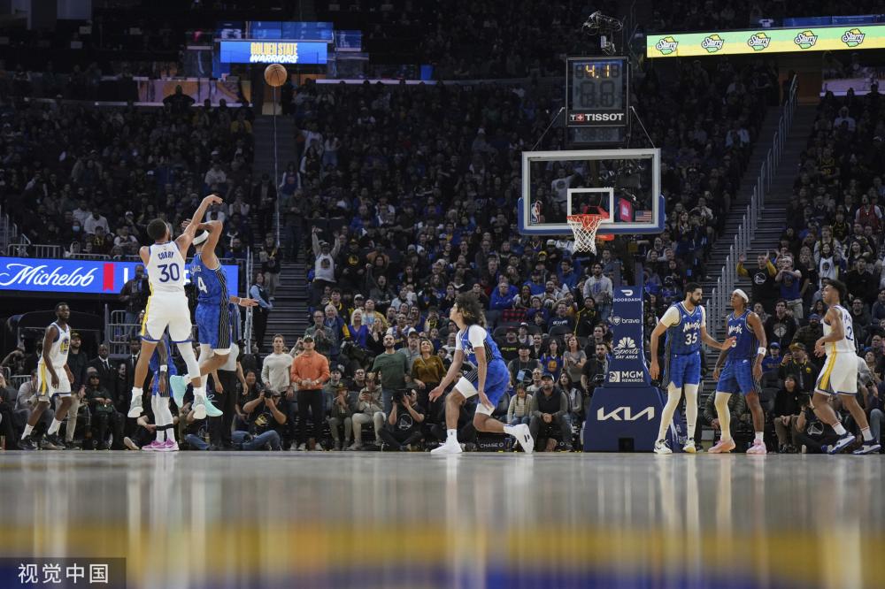 从他与法蒂 从他与法蒂